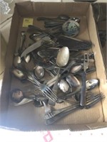 TRAY LOT MISCELANEOUS SILVER PLATE SILVERWARE