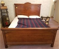 WALNUT QUEEN SIZE BED WITH MATTRESSES