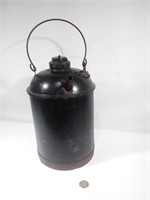 Bidon à Kerosène antique pour lampe à l'huile CNR