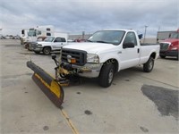2005 FORD F250 WITH PLOW