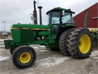 John Deere 4640 tractor