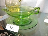 SIGNED HEISEY GLASS GRAVY BOAT & UNDERPLATE