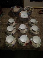 Service for 8 Fruit Pattern Dishes Nice Set