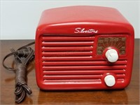 1940s Silvertone Metal Midget 6" Tube Radio