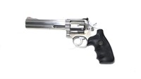 Smith & Wesson Model 686-3 Distinguished