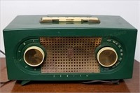 Zenith Model R511F Tube Radio 12" in Green