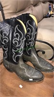Nocona size 11 D cowboy boots with light wear,