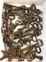 Box lot of old keys (50 pcs.)