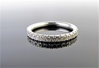 18K White Gold Hearts on Fire Diamond Stack Band