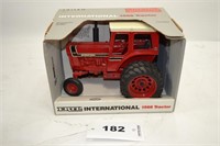 International 1566 tractor