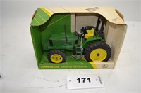 John Deere 6400 MFWD tractor