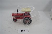 International 966 Tractor 20th Ontario Toy Show