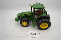 John Deere 7920 Tractor