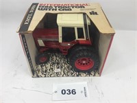 International 1586 Tractor with cab