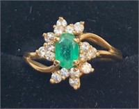 H102 14KT YELLOW GOLD EMERALD AND DIAMOND RING