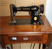1950S SINGER ELECTRIC SEWING MACHINE IN WOODEN