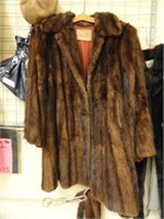 Vintage Cownie Furs Beuatiful Fur Coat