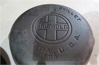 (2X) #3 GRISWOLD & WAGNER CAST IRON SKILLETS