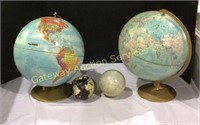 4 Globes