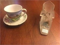 Japan cup and saucer with mini shoe