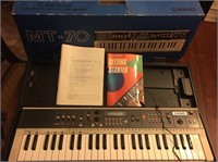 Very nice and working great vintage Casiotone MT-t