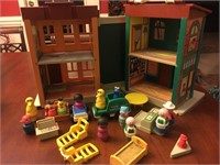 1974 vintage Sesame Street Mr Hoopers store with e