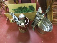 Ice cream maker, 2 aluminum tubs, knight