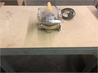 Dewalt Joiner With Table 7 Inch x 28 x 30 1/2