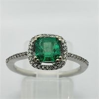 $5350 14K Emerald W/Side Dia Ring