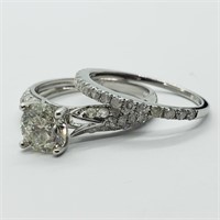$13064 14K Solitaire W/Side Dia Ring