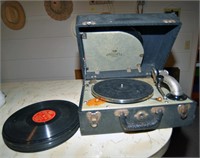 Grinnell Record Player w/20 Records