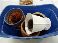Assorted Flower Pots in Plastic Tub