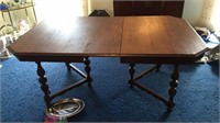 Early Oak Table With One Leaf