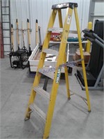 Keller 6 ft. HD Fiberglass step ladder