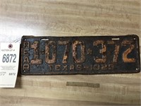 1929 Texas rear license plate.