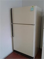 Kenmore Refrigerator--Works