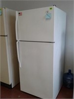 Roper Refrigerator --Works