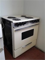 Magic Chef Electric Oven--Works