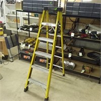 Titan 6' fiberglass step ladder