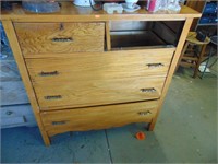 4 Drawer Antique Dresser - Missing One Drawer