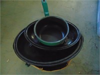 Pots / Pans / Roasting Pans