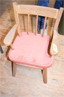 CHILDS CHAIR