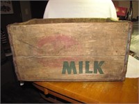 Vtg Roberts Dairy Wood Milk Crate