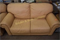 USED LEATHER LOVE SEAT