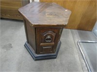6 Sided Pine End Table with Storage