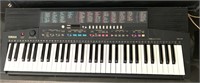 Yamaha PSR – 215 electronic keyboard