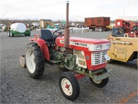 Yanmar YM1700 Wheel Tractor w/Box Scraper
