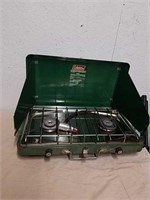 Coleman Deluxe propane camp stove two burner