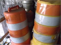 CONSTRUCTION SAFETY BARRELS, CONES, NETTING