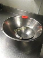 2 S/S Mixing Bowls